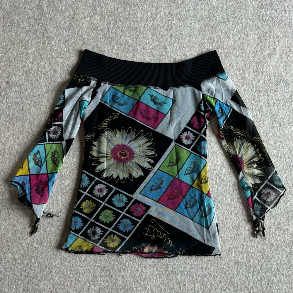 Fórmula graphic print off the shoulder long sleeve top
